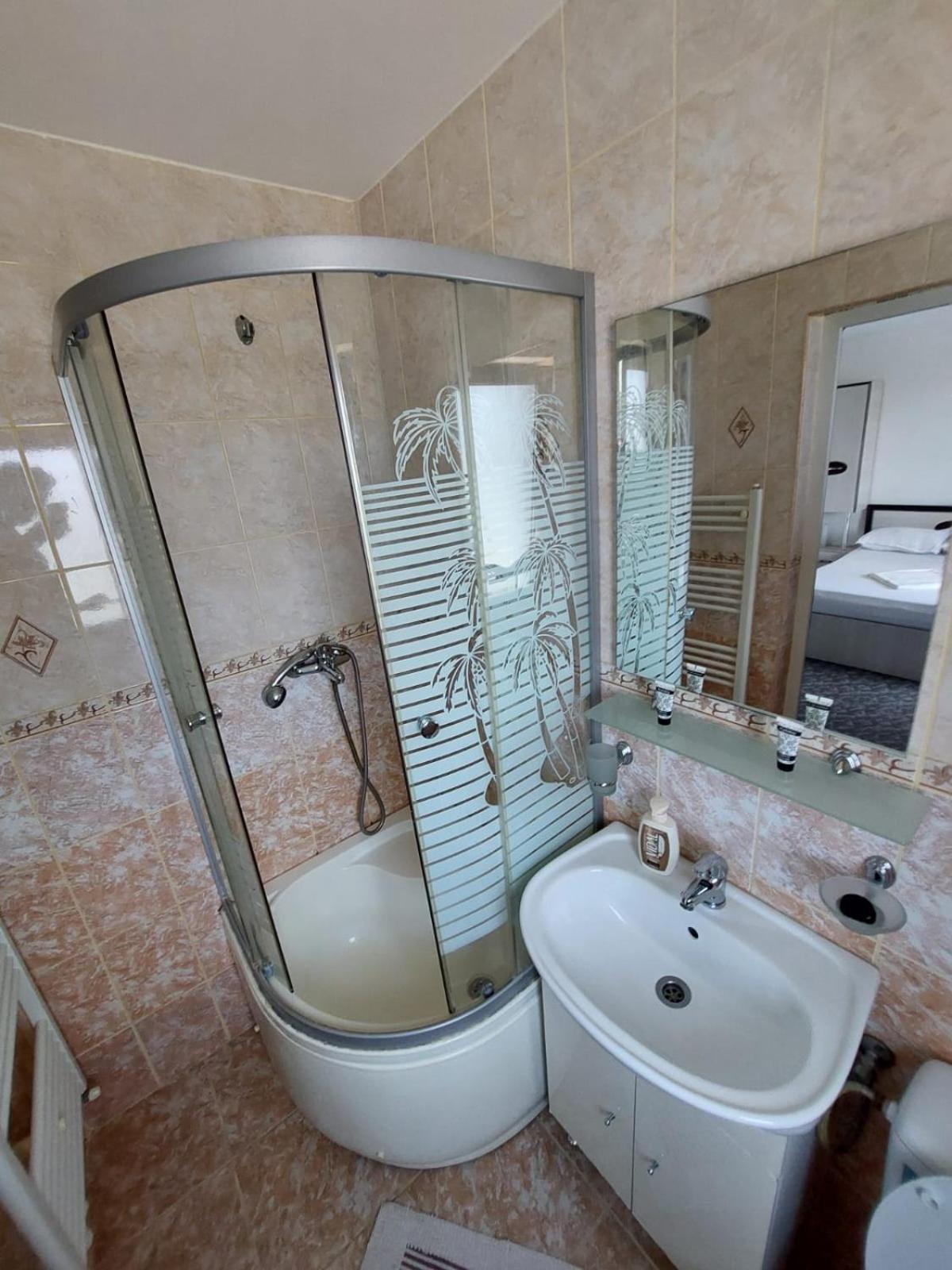 Casa Jolie Hotel คอนสตันซา ภายนอก รูปภาพ